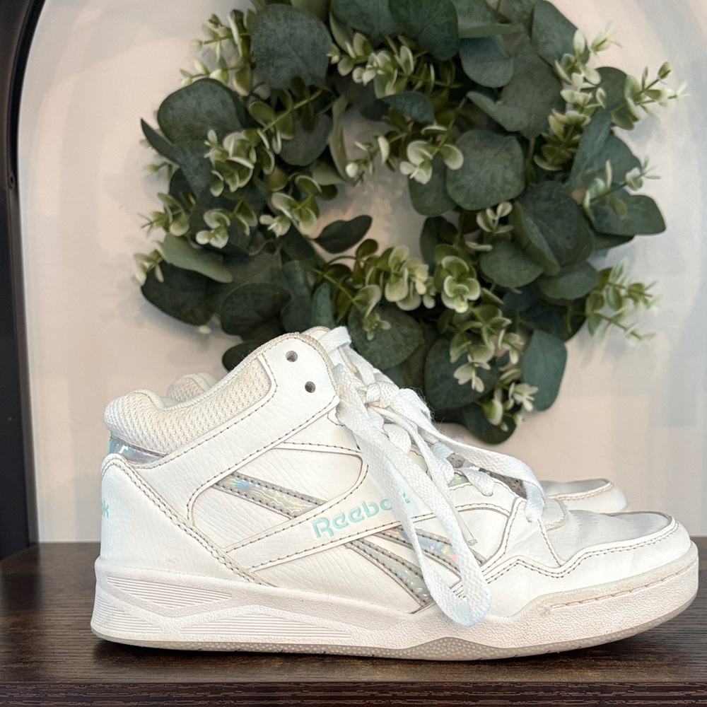 Reebok Kids Royal Prime 2.0 Mid Top Sneakers with Iridescent Touch - Picture 3 of 6